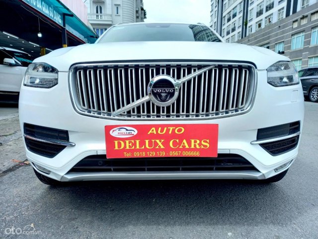 Delux Cars bán xe màu trắng0