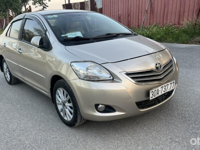 Toyota Vios Limo 2010  Cần bán gấp Toyota Vios Limo năm 2010 màu trắng  chính chủ 260tr
