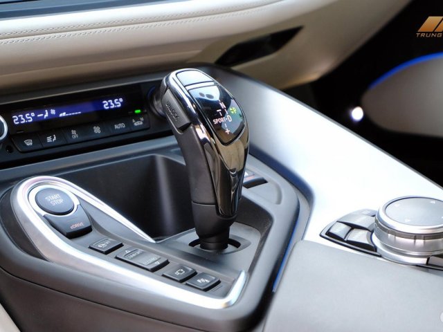 Màu trắng ghế kem biển HN vip8