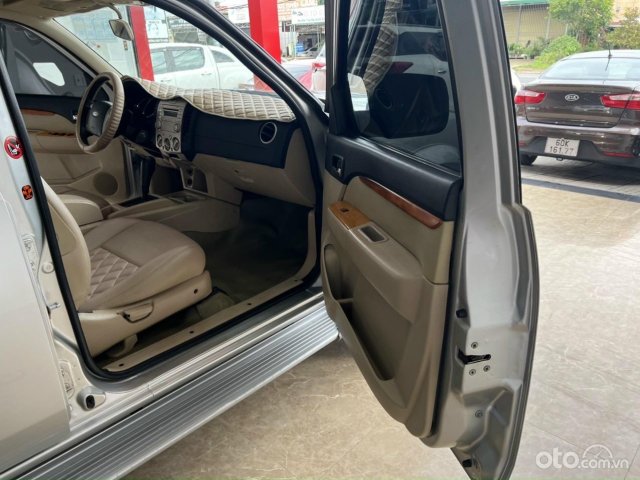 Xe còn mới giá chỉ 375tr7