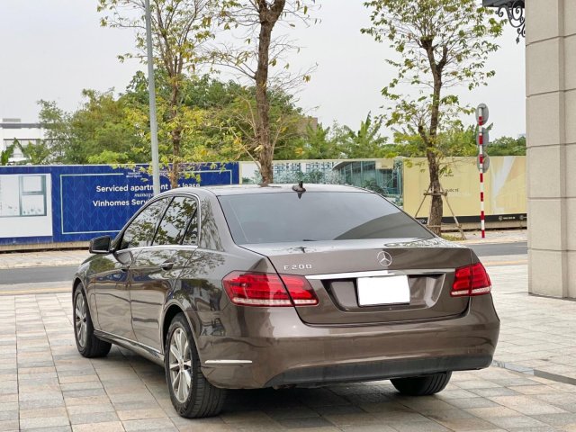 Xe gia đình giá 690tr5