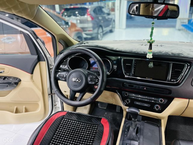 Tặng ngay 1 miếng vàng thần tài - Miễn phí 100% thuế trước bạ khi mua xe trong tháng13
