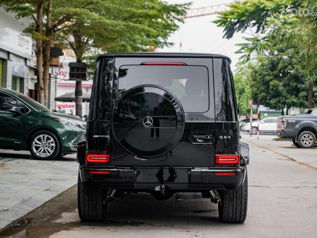 Xe đen nội thất đỏ6