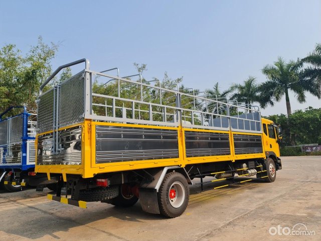 Tải 9T thùng dài 8 mét nhận xe chỉ từ 150 triệu đồng, tặng 100% lệ phí trước bạ, cùng phụ kiện full