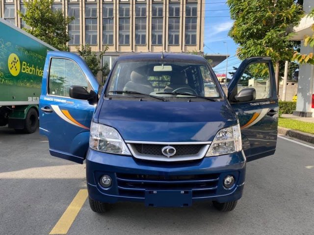 Xe tải Van tải trọng chở hàng 950kg