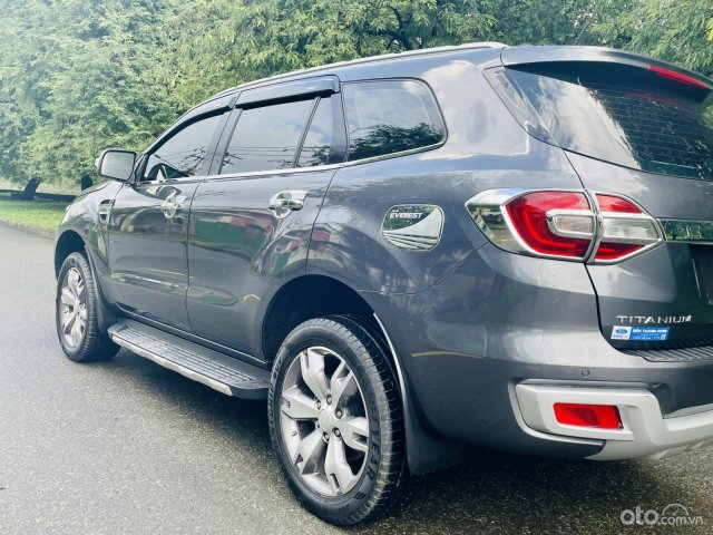 Giá 860tr, xe còn rất đẹp và mới5