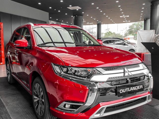 Giá siêu ưu đãi - Nhấc máy gọi ngay để có xe trong ngày, hỗ trợ lên đến 100% phí trước bạ3
