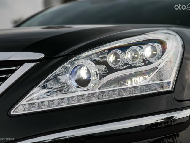 Cần bán xe màu đen7