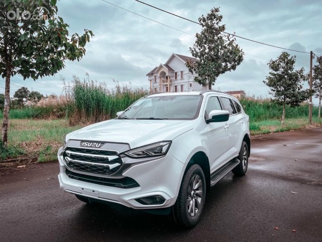 SUV 7 chỗ nhập khẩu Thái Lan, giá thành thấp và nhiều công nghệ nhất phân khúc0