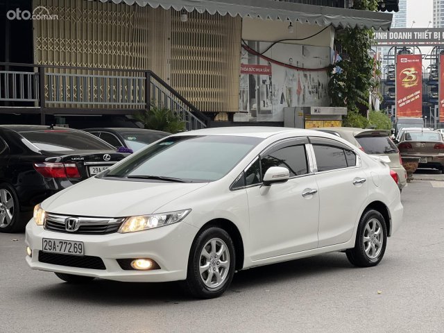 Màu trắng, đăng ký lần đầu 201314