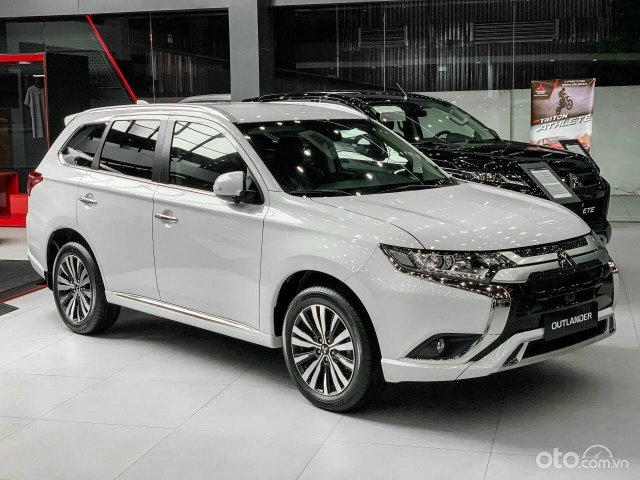 Model 2023 - Ưu đãi khủng0