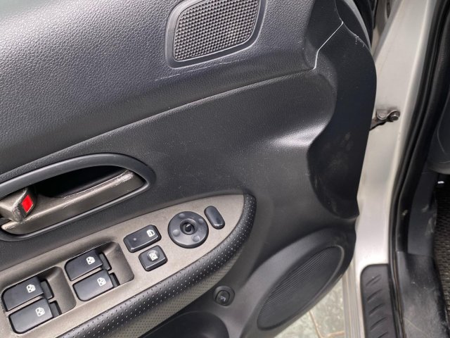 Xe gia đình giá 240tr12