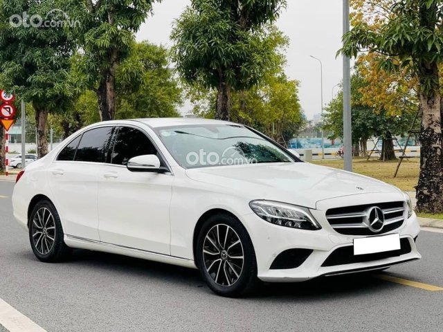 Xe còn rất mới - Biển số thành phố. Cam kết xe không đâm đụng, lỗi lầm, odo chuẩn2