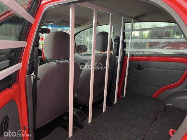 Màu đỏ số sàn giá hữu nghị8