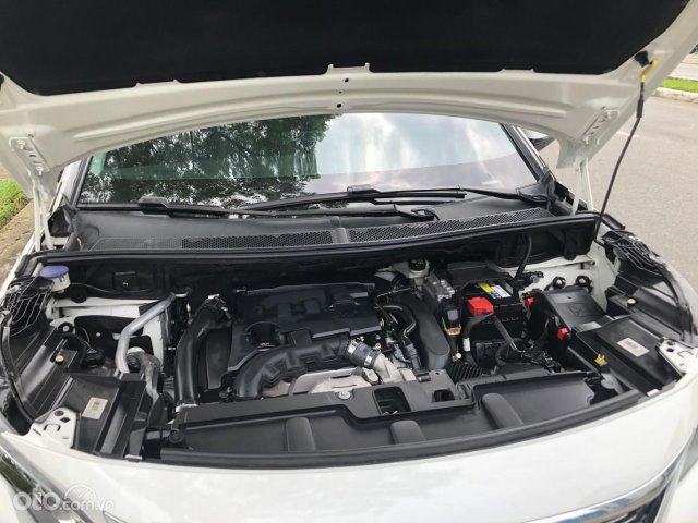 Xe còn rất đẹp và mới13