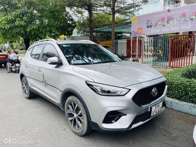 Màu bạc giá 490tr0