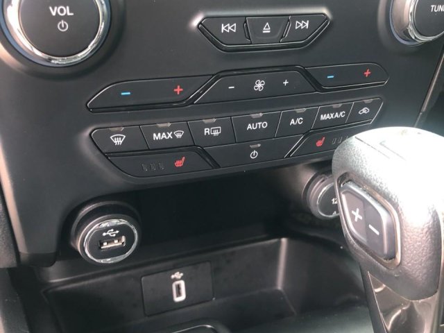 Màu đen, giá cực tốt10