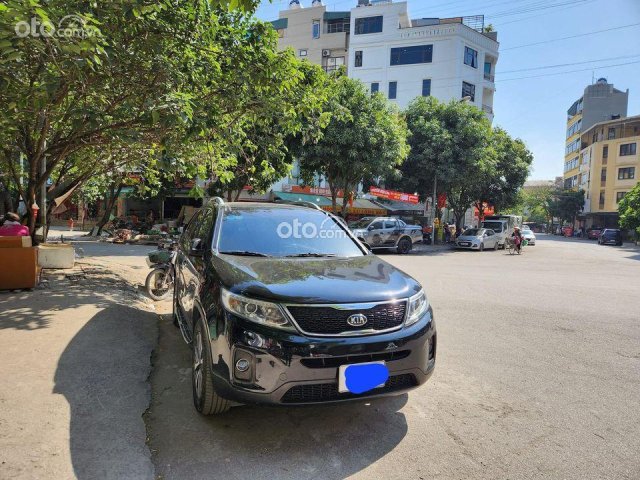 Màu đen, giá hữu nghị1