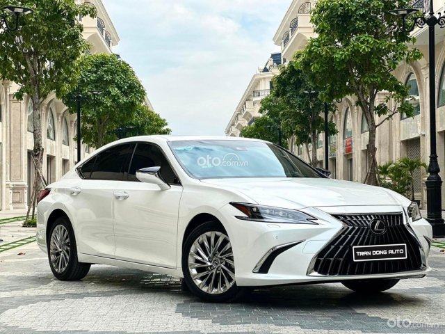 Siêu lướt 2000km, giá rẻ hơn xe mới 300tr bao check hãng3