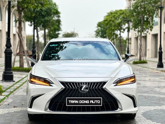 Siêu lướt 2000km, giá rẻ hơn xe mới 300tr bao check hãng