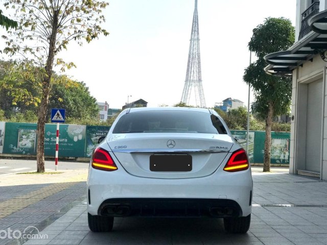 Xe tên cá nhân, biển Hà Nội19