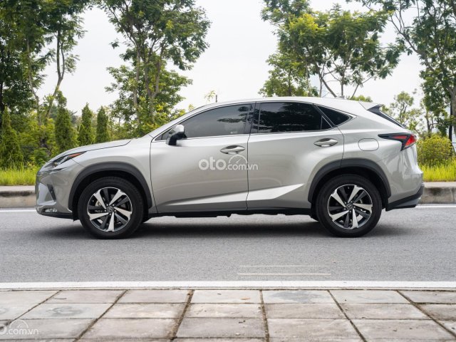 Cần bán xe odo 1,9 vạn km