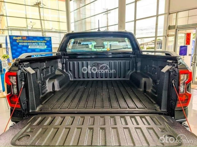 Xe sẵn tại đại lý -Tặng phụ kiện, giảm tiền mặt 30tr + thẻ bảo dưỡng 50tr + bảo hiểm5