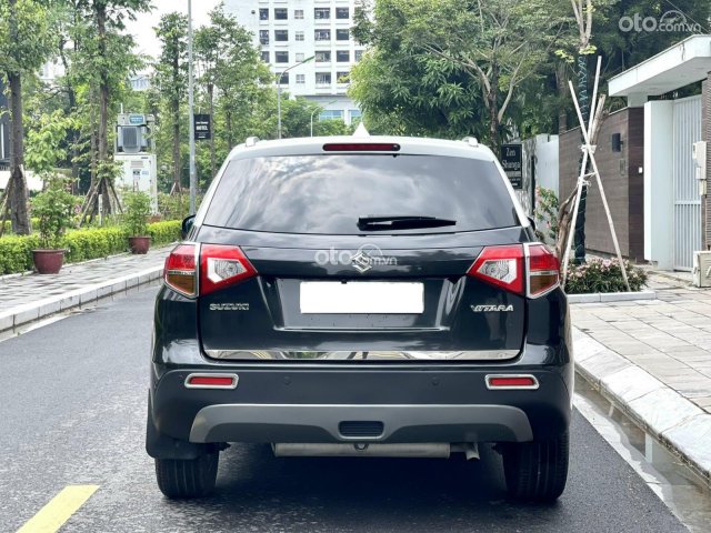 Xe tư nhân chạy 5v4 km1