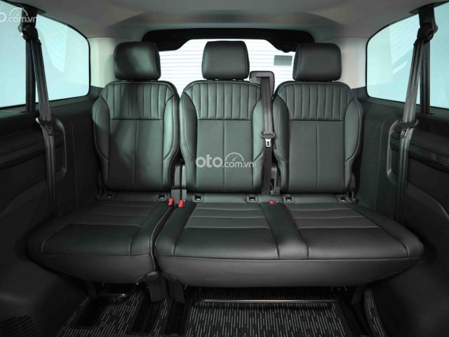 Màu đen, ưu đãi lên tới 90tr đồng, xe sẵn giao ngay chỉ có tại Peugeot Phú Mỹ Hưng4