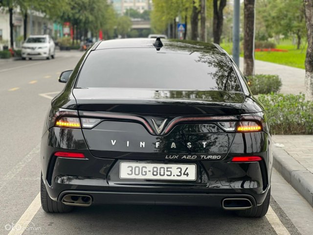 Màu đen, 680tr8