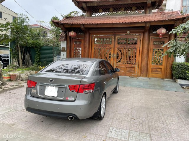 Xe nhập khẩu5