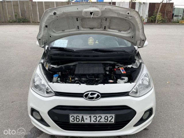 Màu trắng, xe nhập2