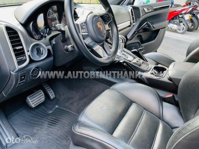 Xe lăn bánh chỉ 88000km8