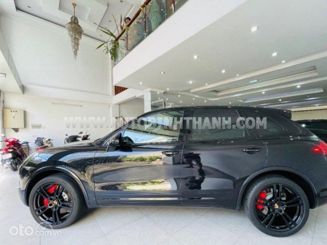 Xe lăn bánh chỉ 88000km9