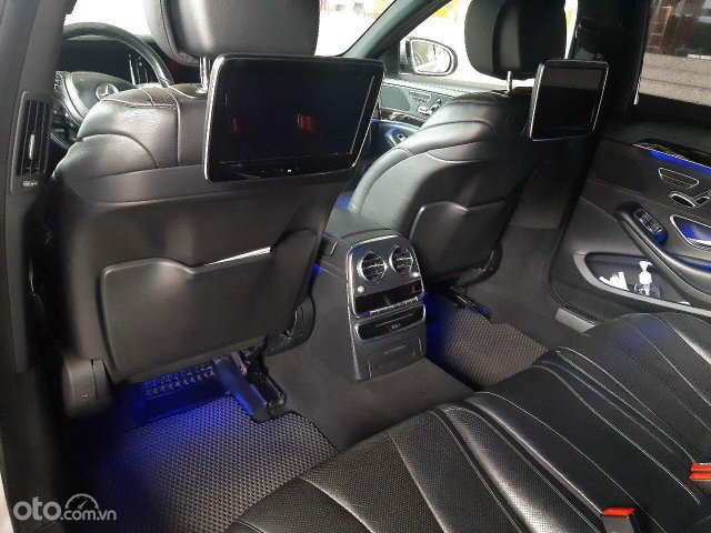 Xe nhập10