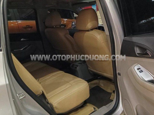 Màu bạc, giá chỉ 320 triệu9