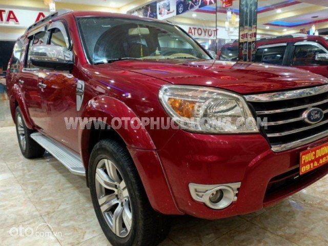 Xe màu đỏ số tự động6