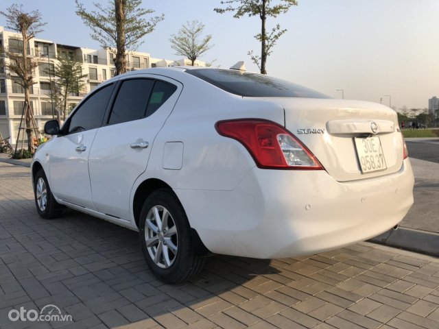 Màu trắng, số sàn20