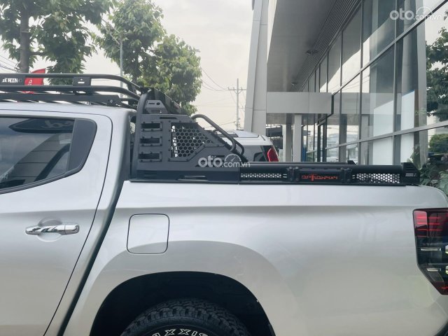 Giá chỉ 739 triệu, xe nhập Thái, còn siêu mới đẹp14