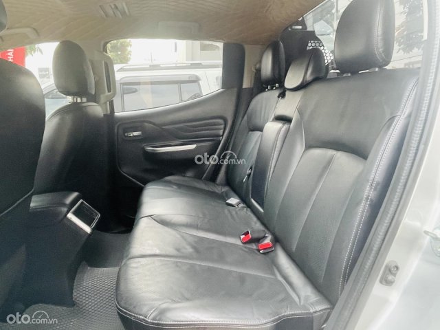 Giá chỉ 739 triệu, xe nhập Thái, còn siêu mới đẹp7