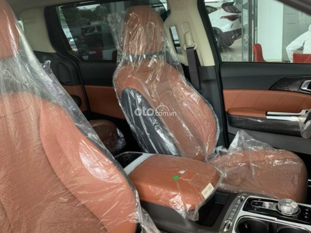 Sẵn xe giao ngay - 500 triệu nhận xe trước lễ - Lãi suất tốt nhất thị trường5