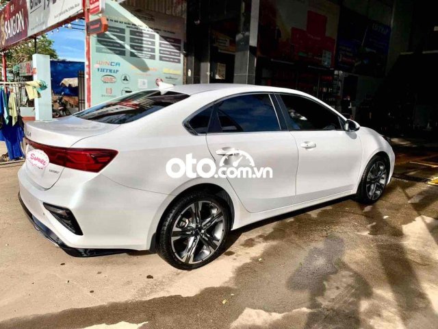 KiA cerato 1.6 luxury Siêu mới chưa hết đăng kiểm0