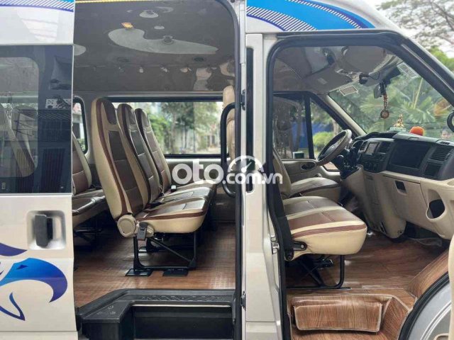 Màu bạc xe gia đình8