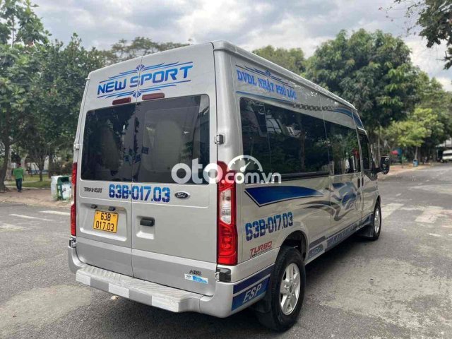 Màu bạc xe gia đình1