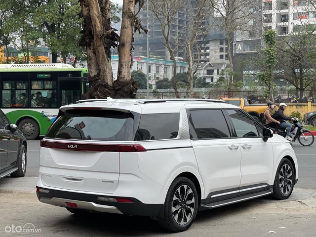 Siêu mới, tư nhân chính chủ11