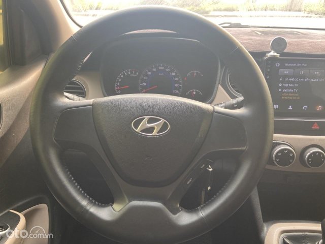 Xe màu bạc5