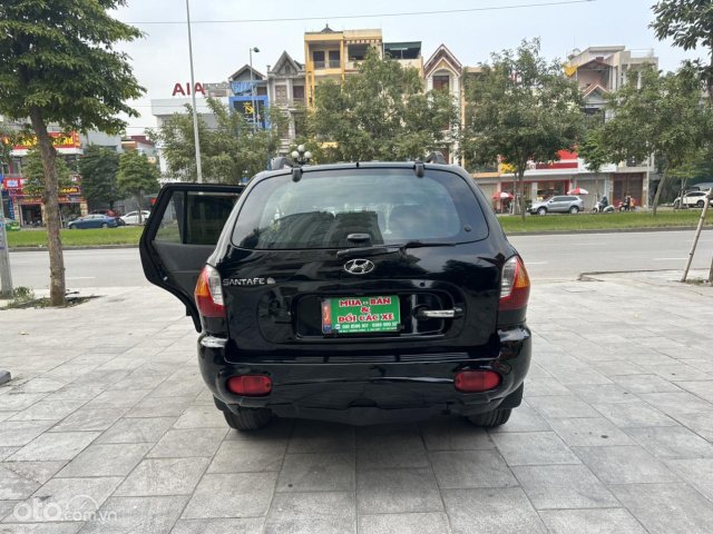 Xe màu đen, nhập khẩu2