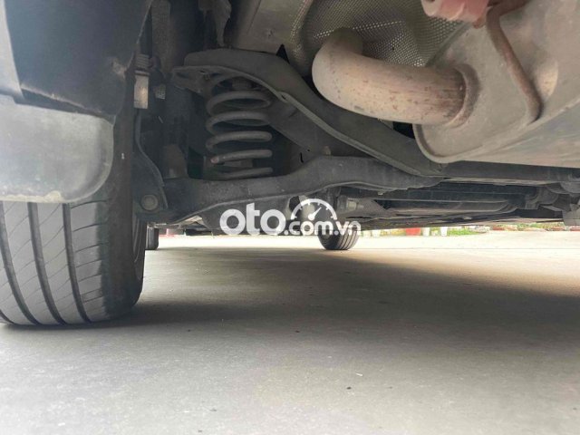 Màu trắng giá hữu nghị7