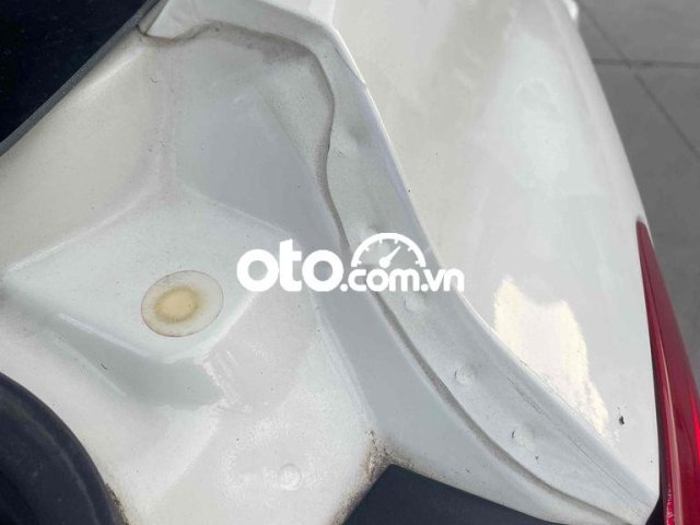Màu trắng giá hữu nghị3