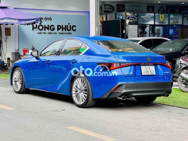 Lexus is 300 màu xanh siêu lướt chưa tới 1000 cây